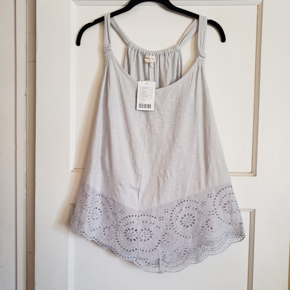 Eyelet Your Top